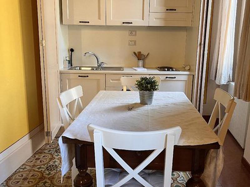 A0016CA5E09A860DC1AECD0984DDB102