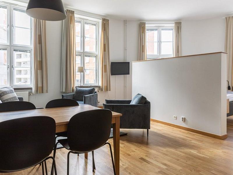 6B35936DAE375390FF18B98D466D4FA5