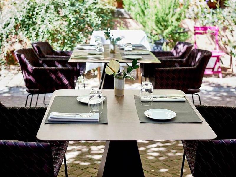 9D00CCC7F9DC66745919575D824B275E