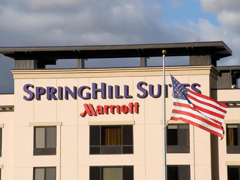 2E9BF9B0A8BB339490B6A6E24C9C3D56