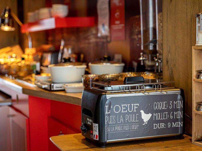 F95126D31D6BFFECF769D82143DCD5F5