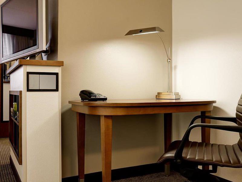 9DBC1500E55C1BE9B80F6E229721FAF4