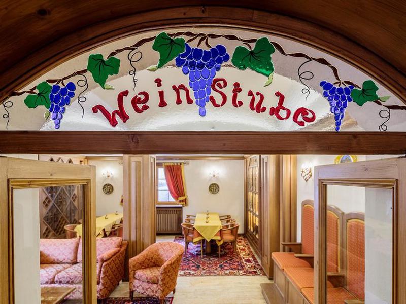 7CD27EA12FE2E4B402852080FE332A5E