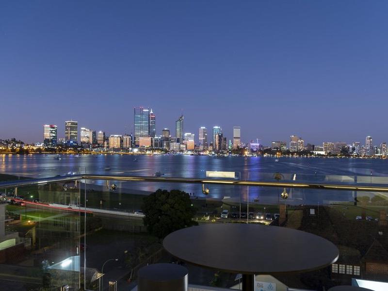 D60DA6DBDDE0D4F0927E4654C1164515