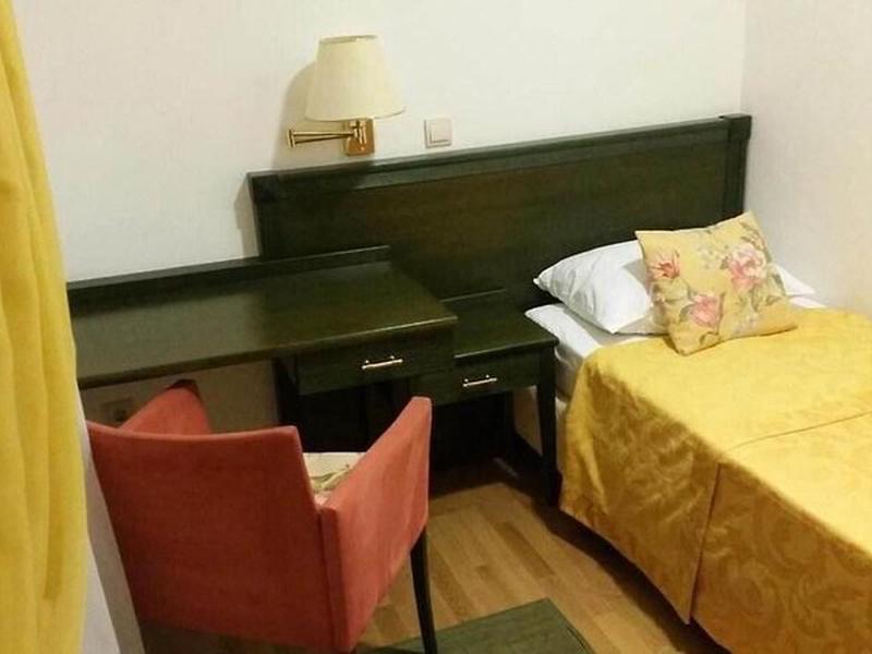 D4B7F876A5939541FAA1D7AAB86E259C