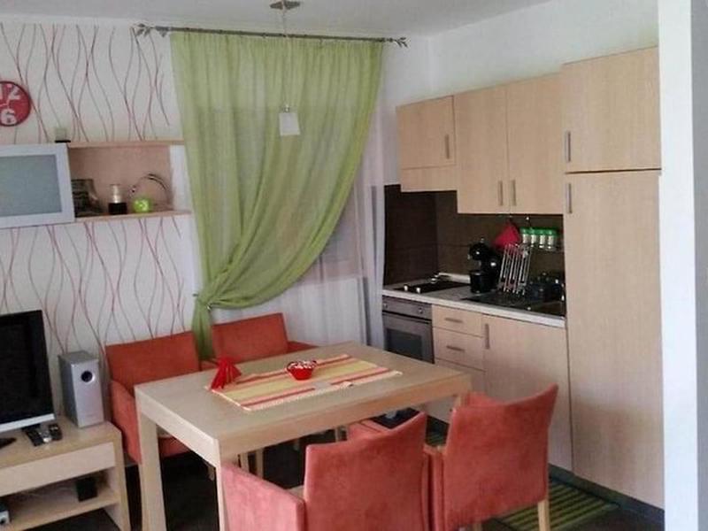 218AC075BB533F853EC0E4F3523F1CBF