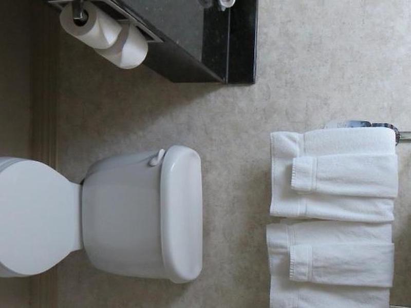 831703FABEB07513DEFBA4A19897141B