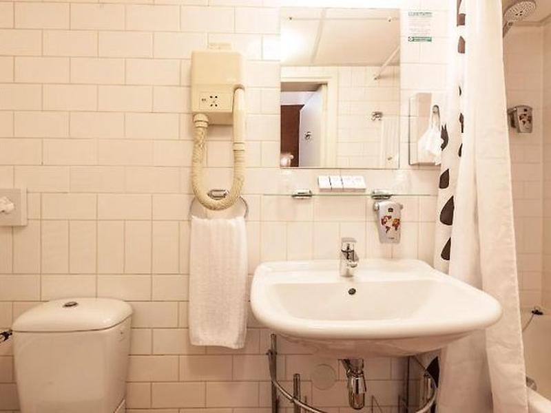 904B593A1226DBBCFF87319905DCF5DE