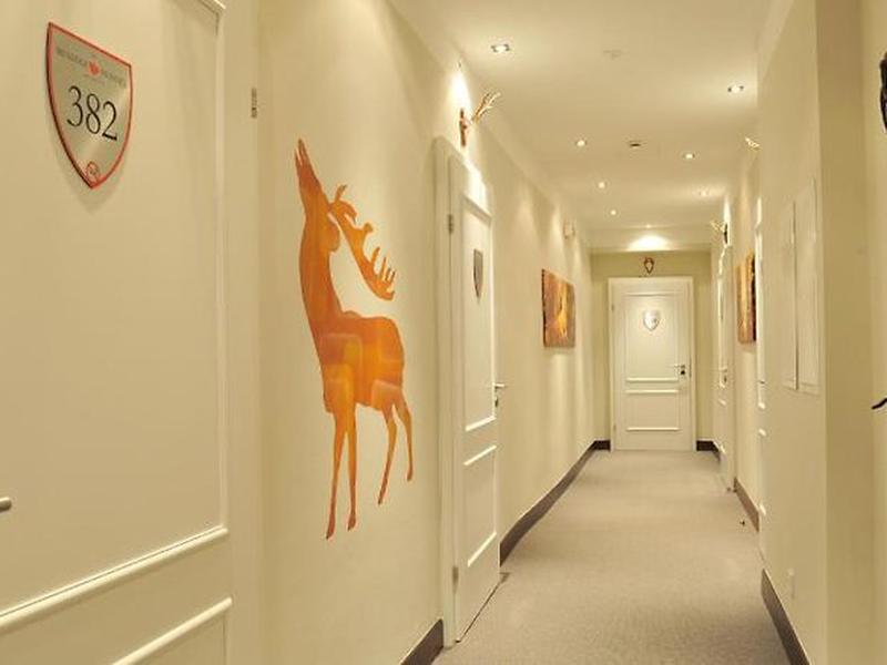 EE8CA4665146476F2E6D143FDCC5CDF5