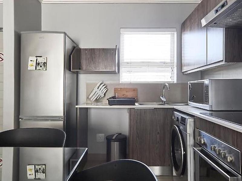 0FB3E864C62300B00E37303A5B8A1C66