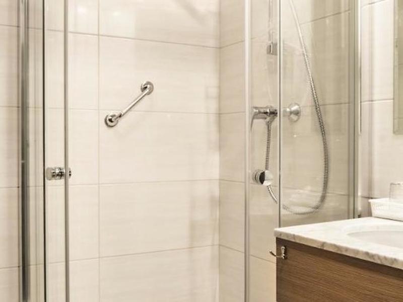 8A818071BA350499439C955C22AA9BAB