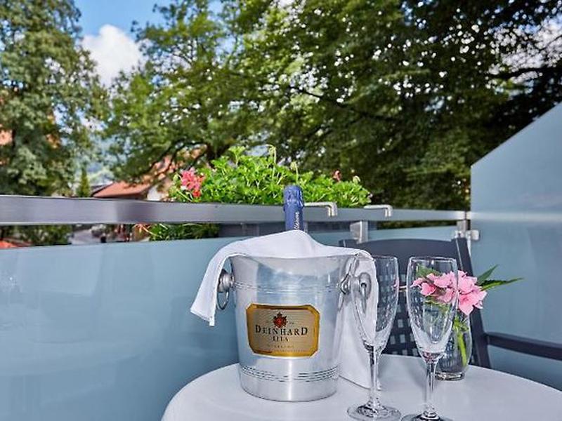 2E8004D24ECE4F23230D26D4ECFFD471