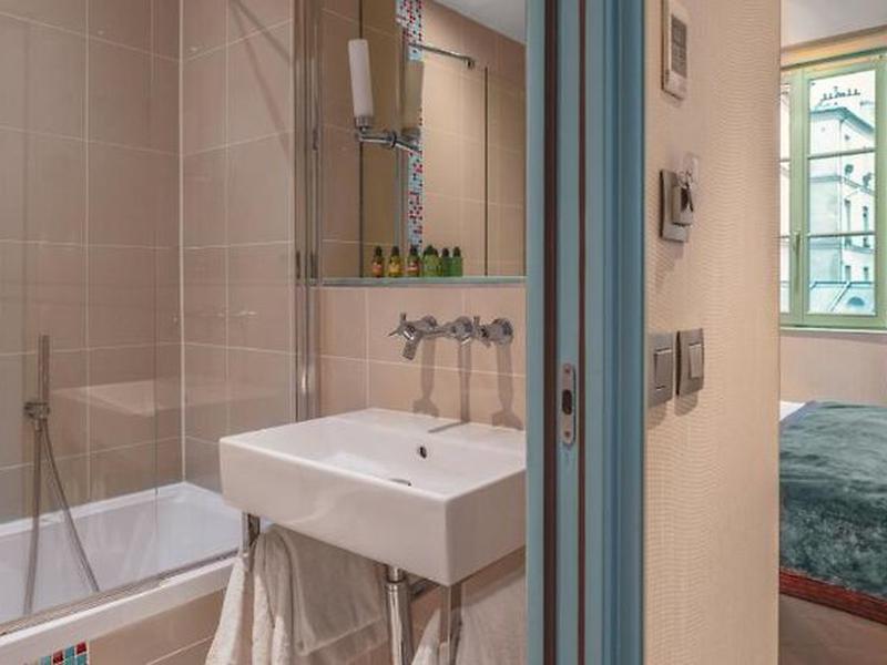 D22F8ABA84DCA623E4E64DDEA936CAE0