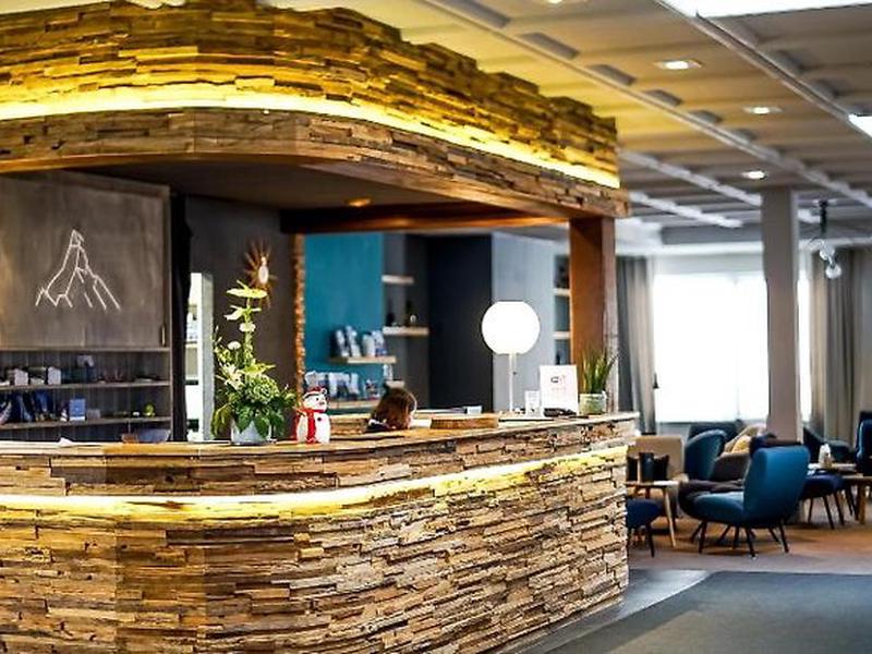 7A04ACA85B17E93FC657D1660E216EC6