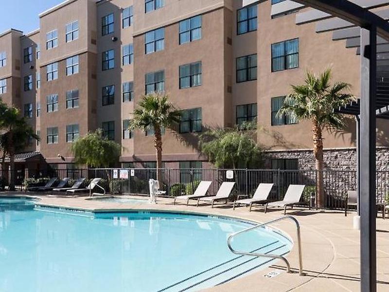 B150AD5B5EB52E448D4B2CEC10E6118D