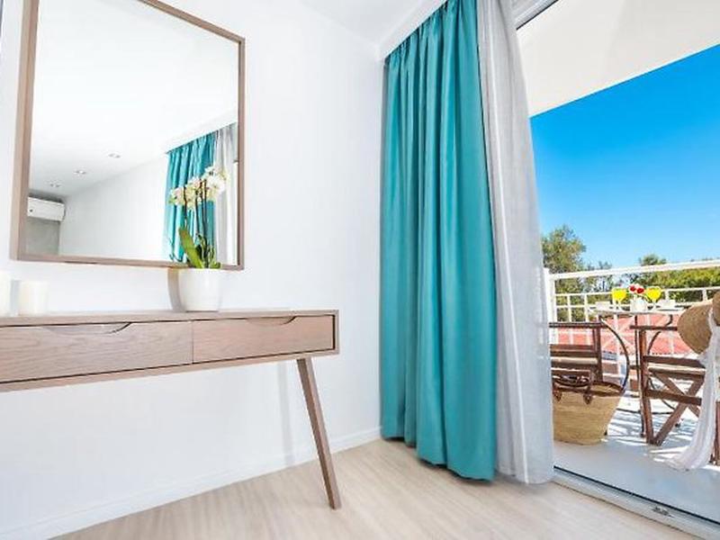 6B69CE522F5744F108D0E53C52B37D14