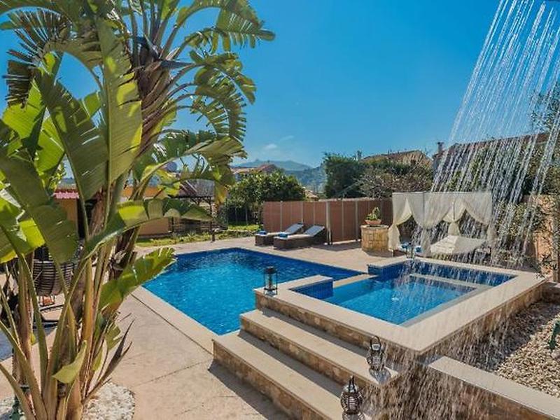 9E1E44AF10F1FF2375626F8E37C59D14