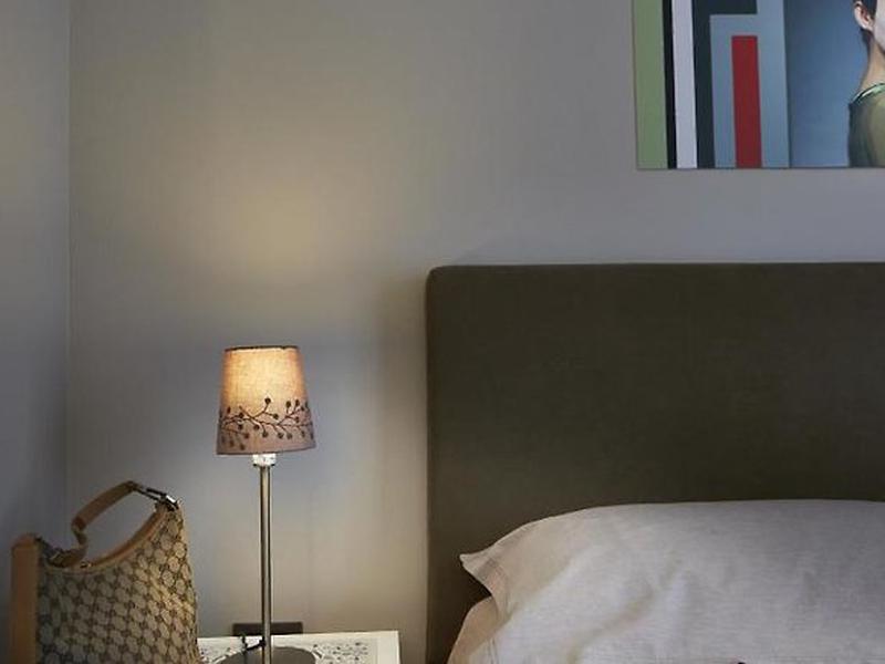 49AB25EEB998587F4E361A00423C8A6F