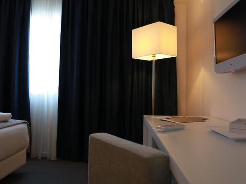 6D8961ABD95FE3142BC0D2613FC328EB