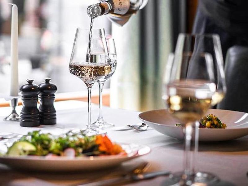 A704290AE15A08F8084DD488C374398C