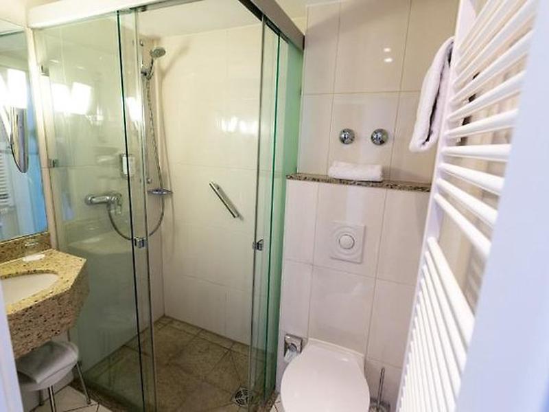 515E26F1E6B08AF9FCD5E6A69E1FF14A