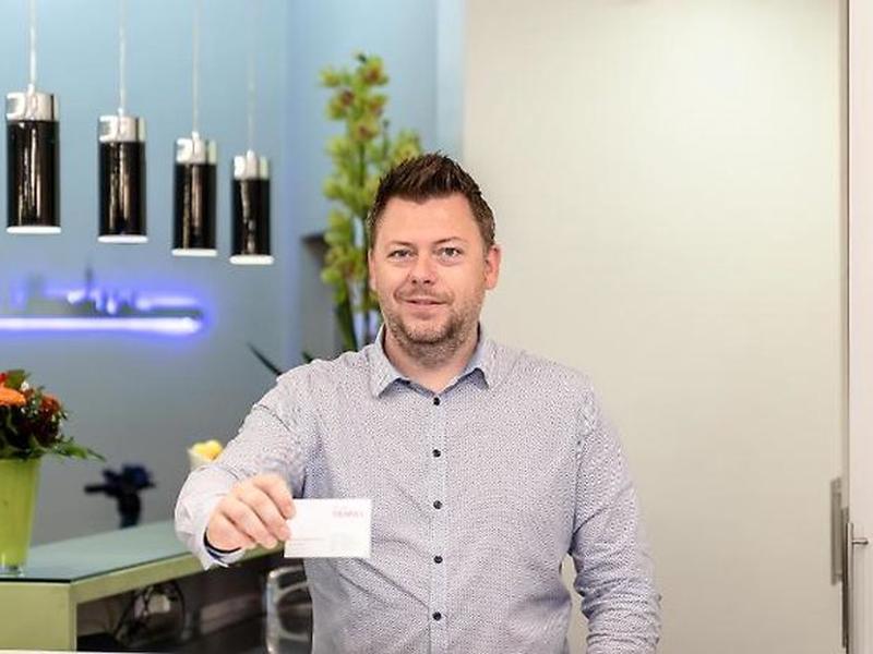 ED5B59E88863E45DEFDF5CACB11E60CC