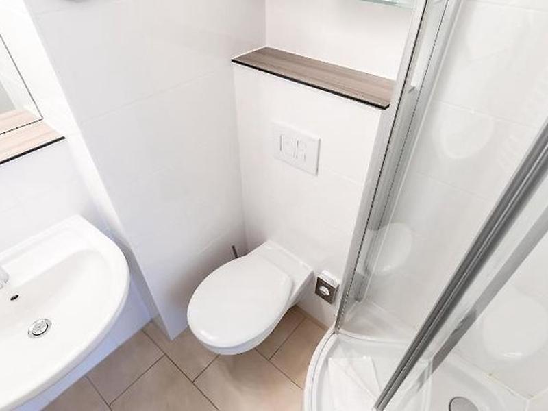 7EA33E066E7EEBFDA931C54ABFB18545