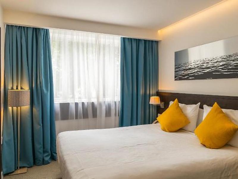 C4A9E2BBE674E2067A0B3A64CAF9B27D