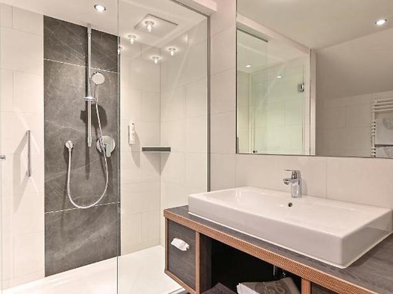 8D6B859F91EEBD062FC0A436DB6A7B9F