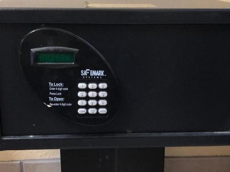 AE03F9E04D331F8E07B84AEC5F589EF6