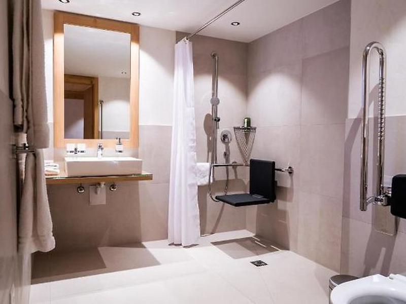 8ABABD4C876D4A15FF8F37FCCC3A11D6