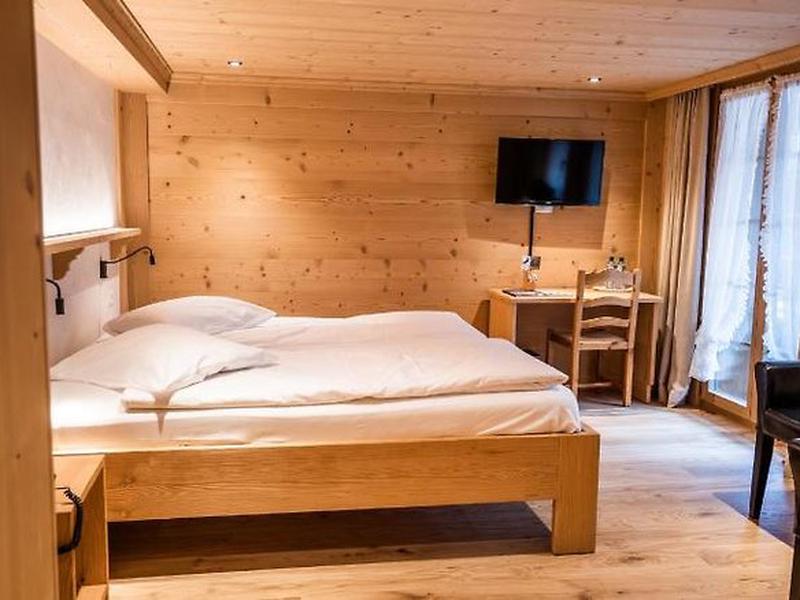 9D759B6DF3777357155F7EAB43508F81