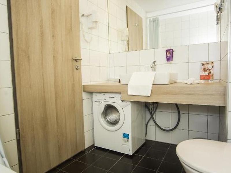 7FF17BED3098D509D52F87104945883F