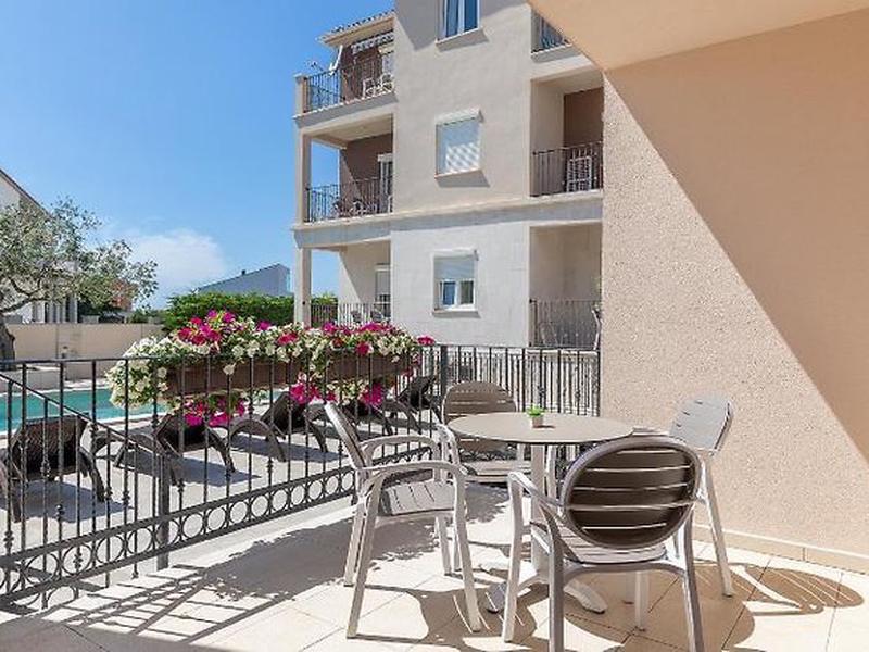 70271EF66A524637BC0B8BFB3522D9A1