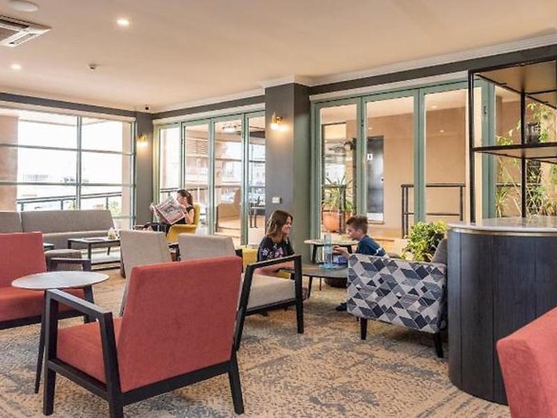 17B46C206718F9E1B6C412E0A37A58D9