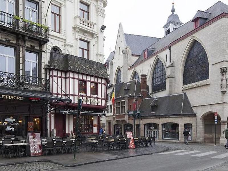 87E75FF874BED4B20BB82822AF715E5E