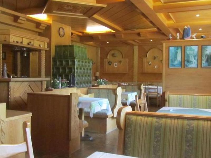 99F7FF556CB8B3F3AA7FE4F0500E1F51