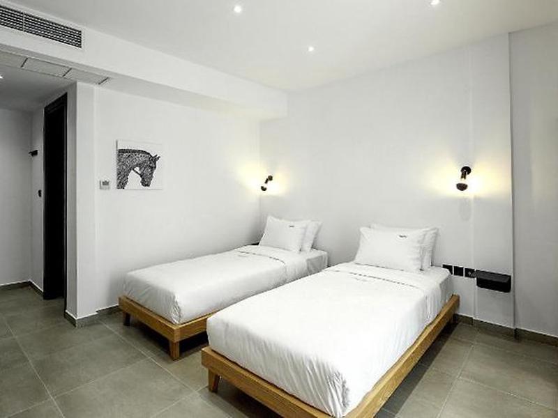 4EB9AD5B6096391679214ADFD8E6CE7E