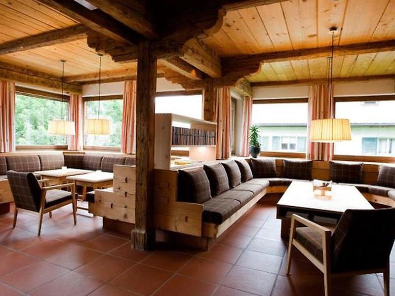 F22FF587174EBE280F884B39AF068DAA