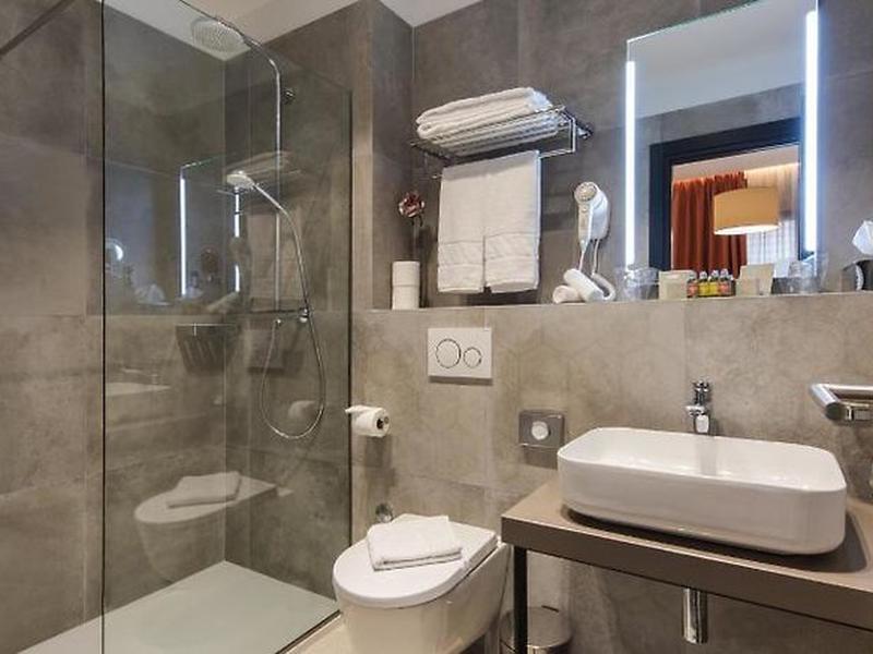 7927B28572D89DA2B0F10875179A197B