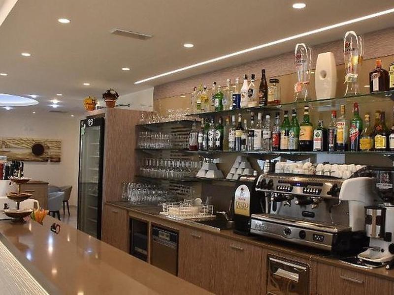 6957CC7C43B422A308D0F8B50EB9CE6C