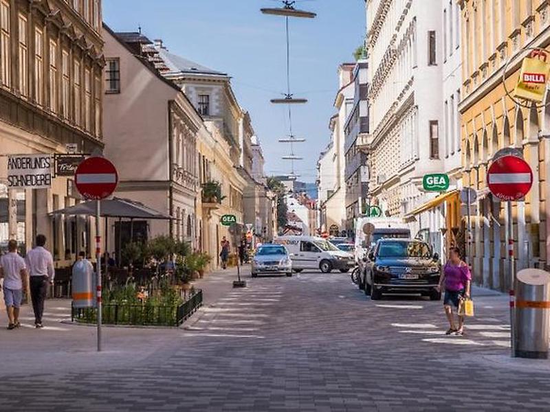 97EBAB30BB331412C69384DB2AB17918