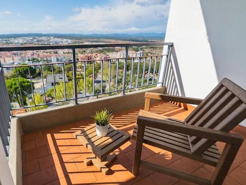 B64AF74E0859B796AFE5D1D8918F08DE