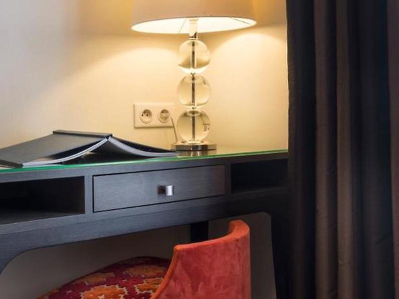 FB0FA7FE6525412C1D9FE644C992F995