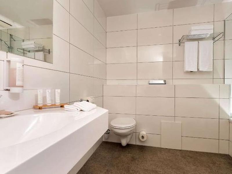 C22A436571C4DCC3F4EFDC4631F57819