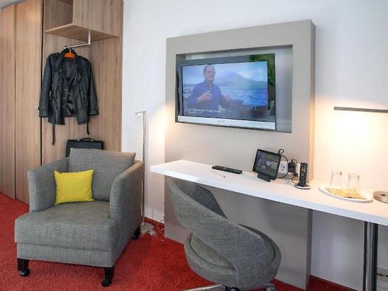 59A7650A4B2293683D56B4A979BEBE5D