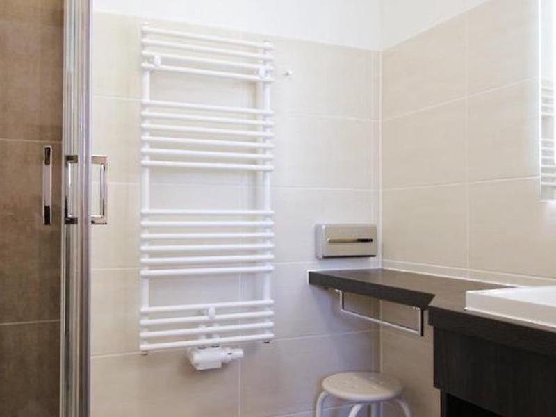 F112D6E31ED03DEA82A4FE22527E6323