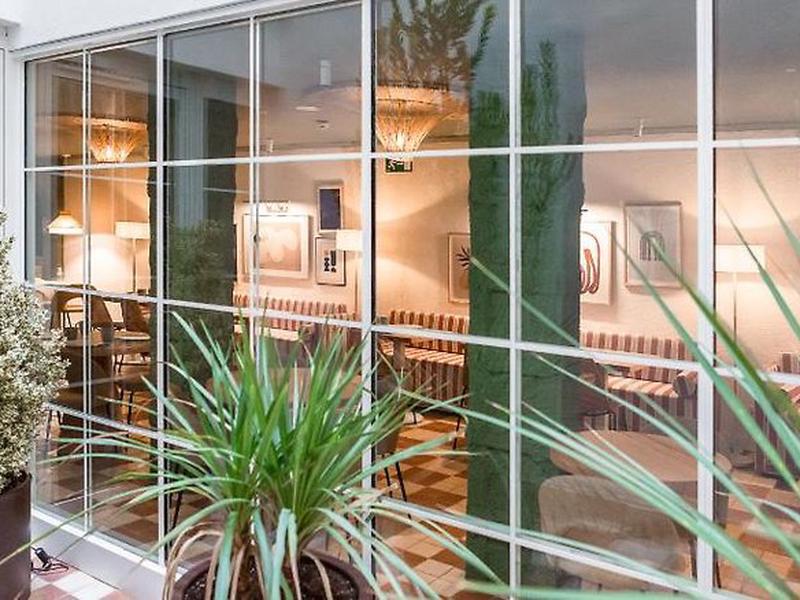 B665C9981DB1F0741E4A1D719BB78656