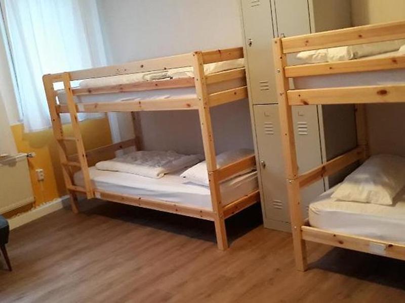 F69223D965B0B4381609D34DC4EBCE0F