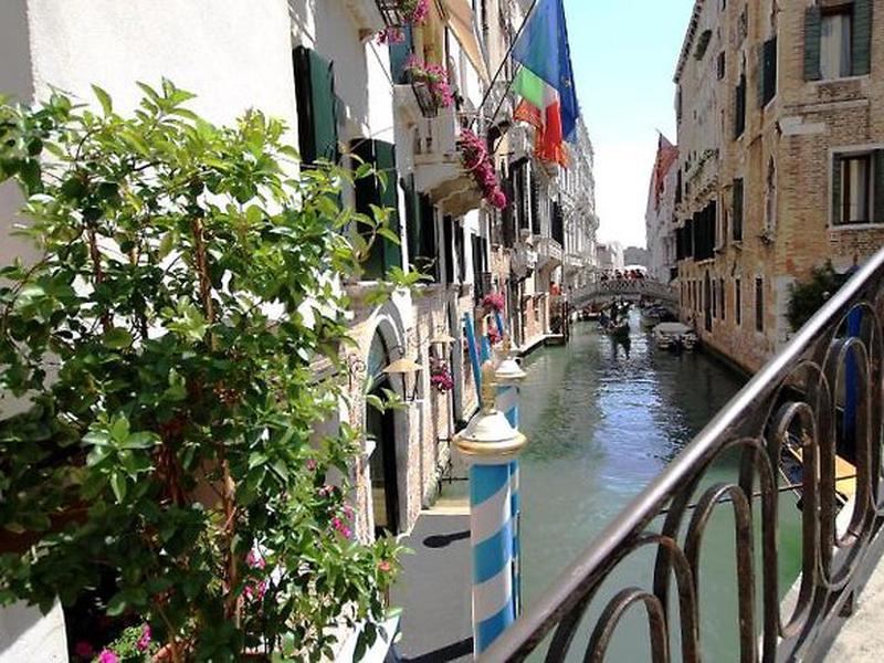 7E87F88EE02B10D5A7F10E48474A2146